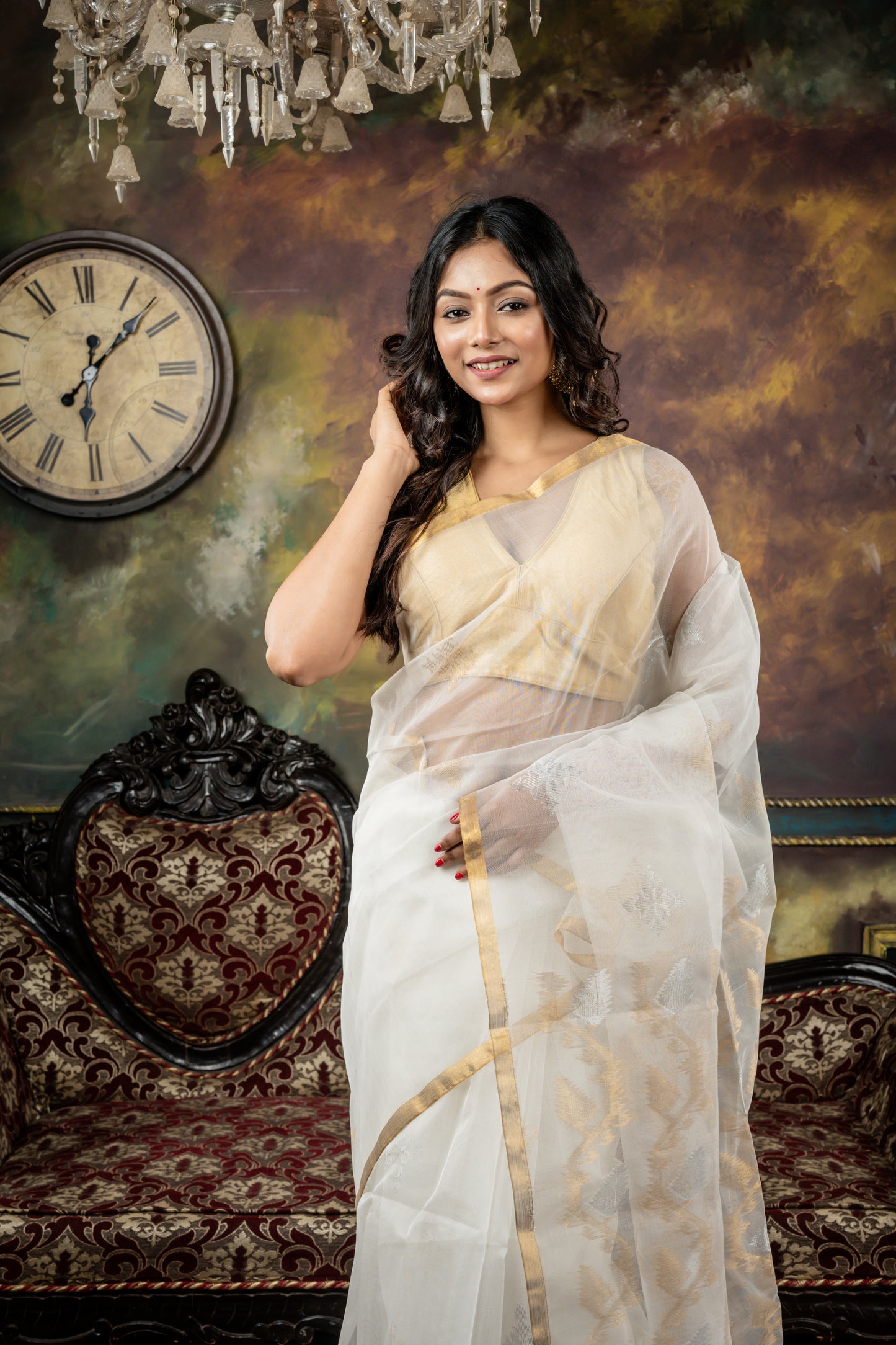 White Muslin with Gold & Silver Zari 'Karat' design Pallu