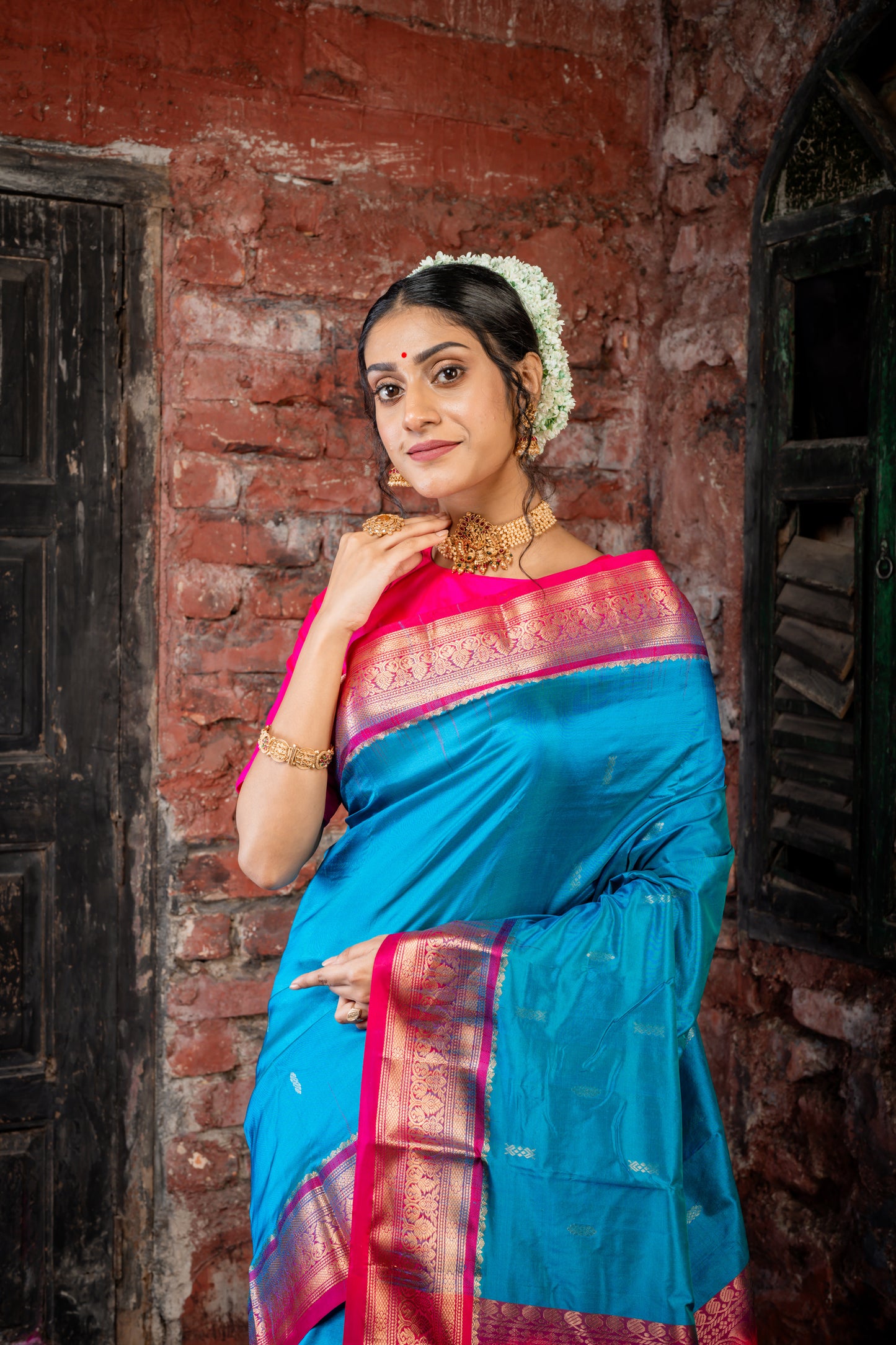 Turquoise Blue Kanjeevaram with Traditional Buti, Magenta Pink Gatti Border and Pallu