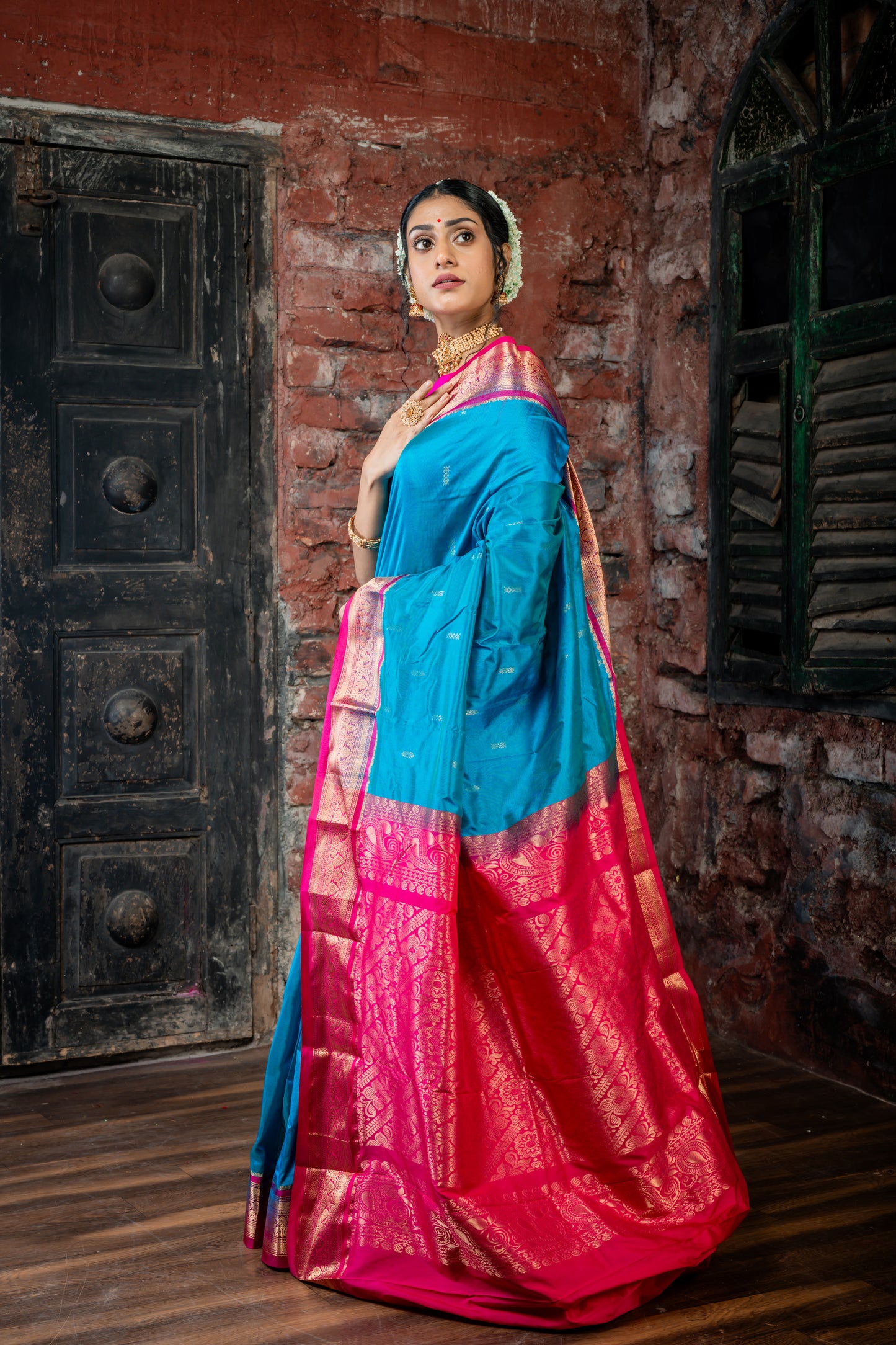 Turquoise Blue Kanjeevaram with Traditional Buti, Magenta Pink Gatti Border and Pallu