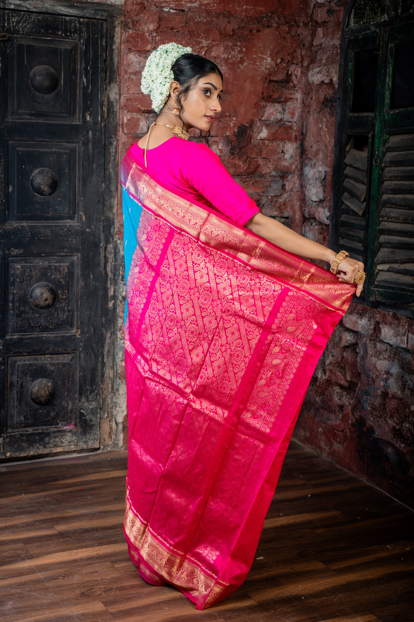 Turquoise Blue Kanjeevaram with Traditional Buti, Magenta Pink Gatti Border and Pallu